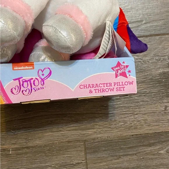 LAST CALL Jojo Siwa Unicorn Stuffed Animal And Throw Set - Picture 3 of 9